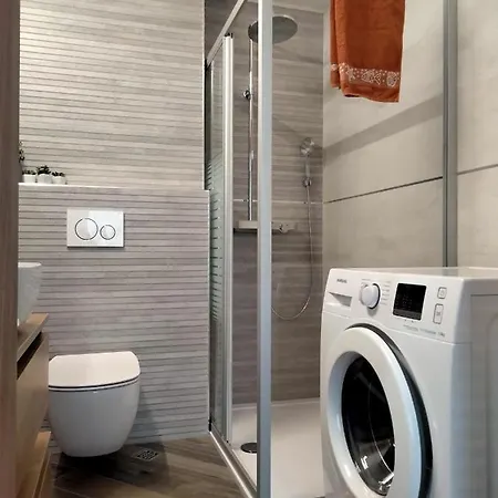 Ecio Apartment Vinkuran